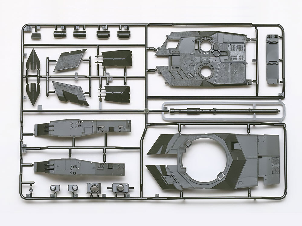 Tamiya German Main Battle Tank Leopard A7V; Scale 1:35