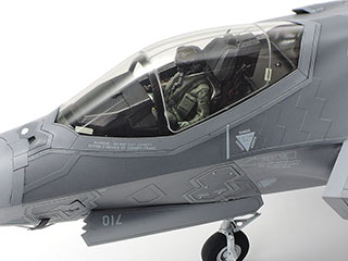 canopy can be depicted open or closed,