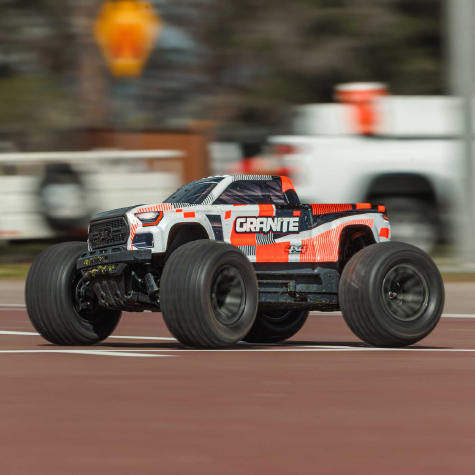 1/10 GRANITE MEGA 665 4X4 RTR  Orange