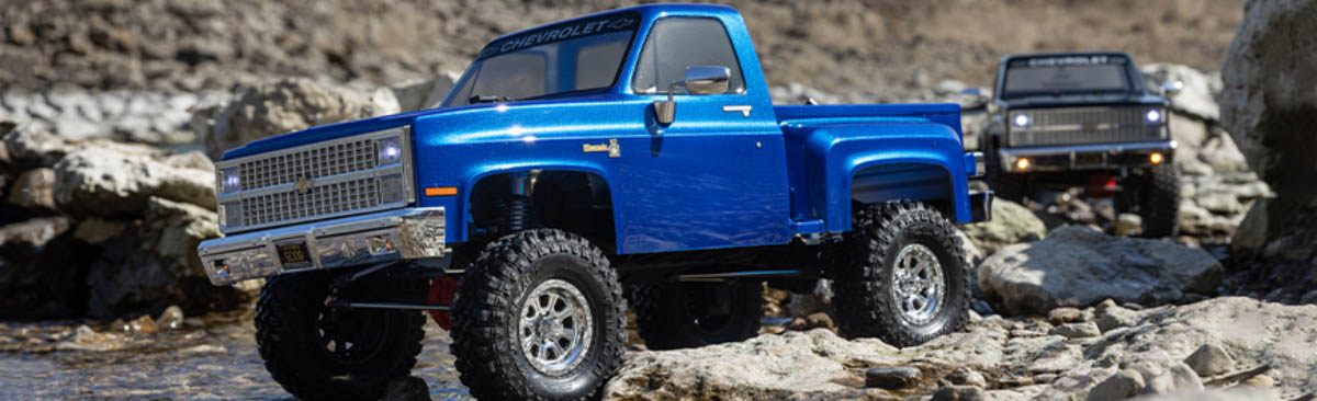 1/10 SCX10 III Base Camp 1982 Blue or Black