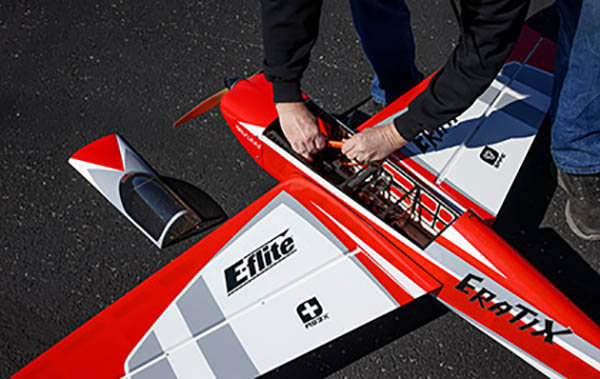 Eratix connecting battery