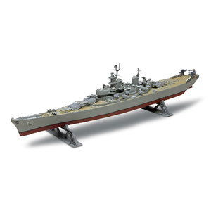 Revell 0301 U.S.S. Missouri Battleship (The Mighty Mo) 1/535 Scale Model