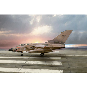 Italeri 1384 Tornado GR.1 RAF ''Gulf War'' 1:72 Scale Model