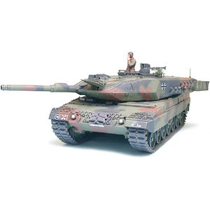 Tamiya 35242 Leopard 2 A5 Main Battle Tank 1:35 Scale Model Military Miniature Series No.242 