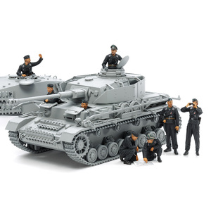 Tamiya 35354 Wehrmacht Tank Crew Set 1:35 Scale Model Military Miniature Series No.354