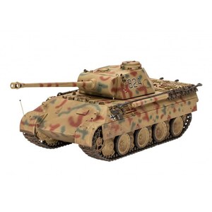 Revell 03273 Gift Set Panther Ausf. D 1:35 Scale Model Plastic Kit