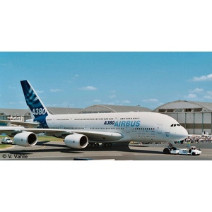 Revell 04218 Airbus A 380 Design New livery First Flight 1:144 Scale Model Kit