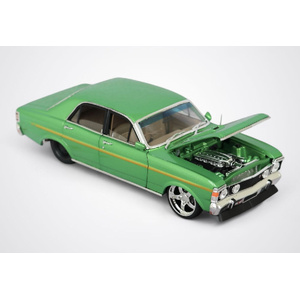 DDA Collectibles 1/24 Green 1969 XW GS Ford Burnout Car - DDA24829