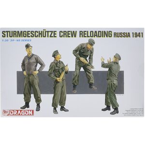 Dragon Sturmgeschutze Crew Reloading (Russia 1941) 1:35 Scale Model Figurines  DR6192