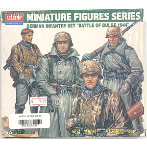 PRE-OWNED - Academy 1377 - German Infantry Set 1:35 Scale Model Plastic Kit