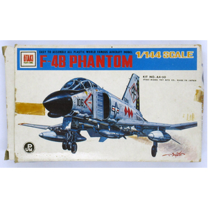 PRE-OWNED - Otaki - F-4B Phantom 1:144 Scale Model Plastic Kit #PO-OTAA450