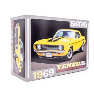 AMT 1093 1969 Chevy Camaro (Yenko) 1:25 Scale Model