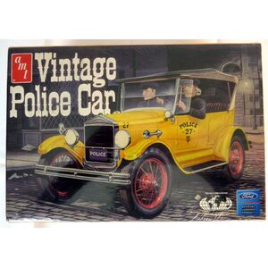 AMT 1182 1927 Ford T Vintage Police Car 1:25 Scale Model Kit