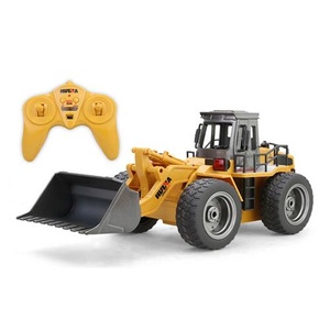 HuiNa Toys NO.1520 2.4G 6CH 1/18 RC Metal Bulldozer Construction Electric RC Car