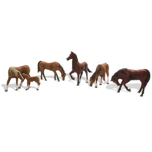 Chestnut Horses - HO Scale  WS-A1842