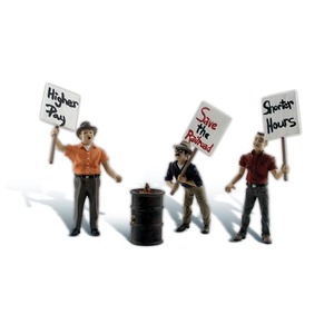 Woodland Scenics A2557 Striking Picketers - G Scale